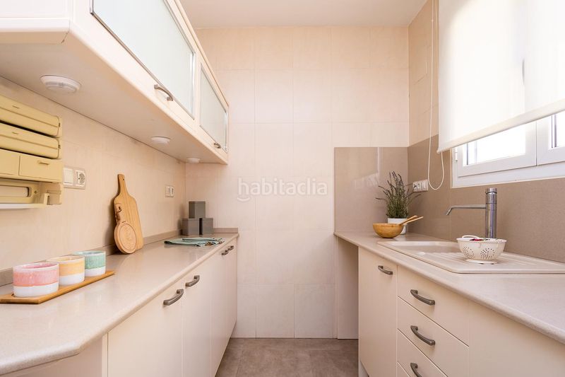 Foto bd9317d4-24d2-4598-aa9d-4abd546818ff. Casa amb calefacció aparcament a Creu Alta Sabadell