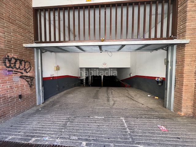 Foto 90eec632-7d5a-49db-8f32-8559e748cd62. Aparcament cotxe a Centre Sabadell