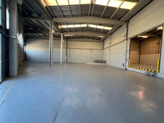 Miete Fabrikhalle  Avinguda puig dels tudons. Nau cantonera 800m2. al poligon industrial santiga.