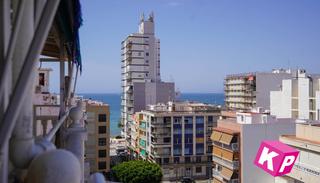 Appartement  Carrer mare de déu del carmen. Ático con amplia terraza a 1 minuto de playa levante