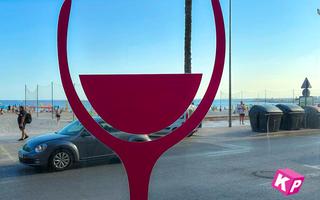 Traspaso Local Comercial  Alcalde francisco conejero bas. Bar de vinos en una ubicación fantástica