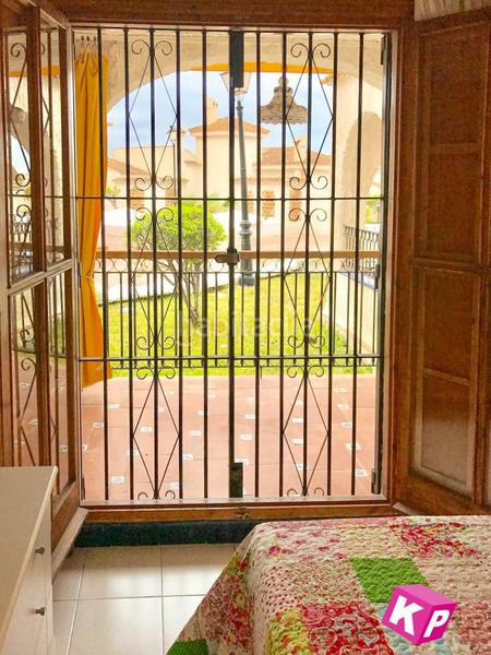 Foto b4aa8f47-8b5d-4259-97cc-ea84cae176b6. Piano terra con parcheggio piscina in Calas Santiago Bernabeu Santa Pola