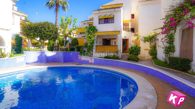 Foto f8d14086-46dc-4f63-8dca-299d2f0e5ca1. Piano terra con parcheggio piscina in Calas Santiago Bernabeu Santa Pola