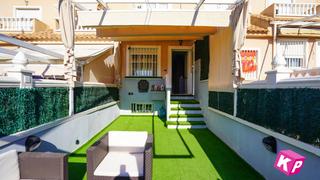 House  Logroño. Moderna casa adosada con amplia terraza