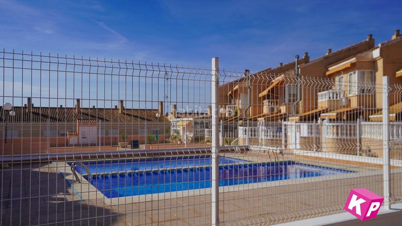 Foto 506ba691-d41c-4dc3-a1f3-b78e45331108. House with parking pool in Norte Santa Pola