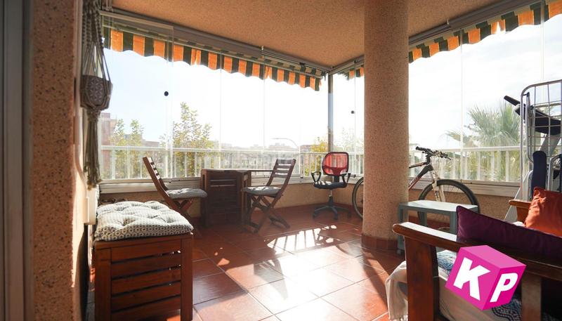 Foto 6e892bf7-02fd-4018-a49f-7ff87009f4ee. Piso acogedor y centrico piso con piscina en Centro Santa Pola