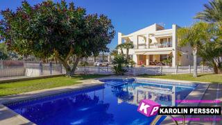 Maison  S/n. Chalet con vistas, piscina  pista de tenis