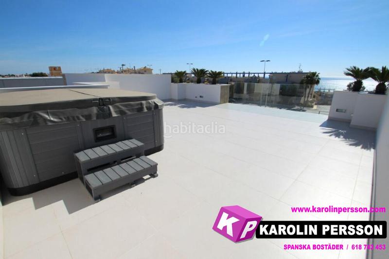 Foto 70fb2fad-eb31-4f4d-b3d4-e4769c305a4e. Casa en Campoamor Orihuela