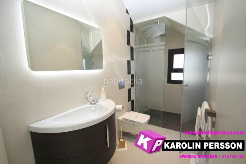 Foto cba141a2-4f7b-4bb9-9305-68b3175b4395. Maison avec piscine dans Campoamor Orihuela