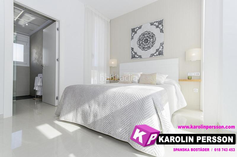 Foto 038f6592-661e-44f1-a657-5f458ed693a9. Casa amb aparcament piscina a Cala Marqués Vera