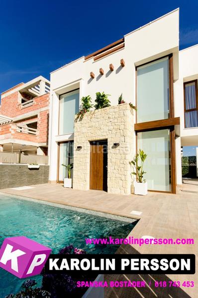 Foto d387fbf1-7471-4fc5-ba90-d16d360a520a. Casa amb aparcament piscina a Cala Marqués Vera