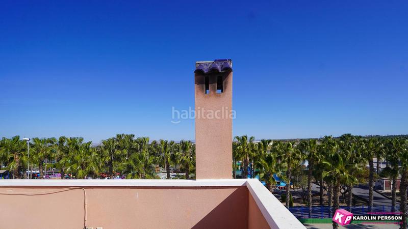 Foto 1da8d875-67a3-4e72-879c-413bb438763d. House in Gran Playa Santa Pola