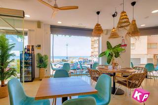 Locale commerciale  Alcalde francisco conejero bas. Local con amplia terraza en playa levante