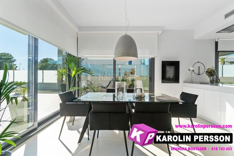 Foto 215277d8-7cc7-4a54-88e6-9eae55952bf8. Maison avec piscine dans Campoamor Orihuela