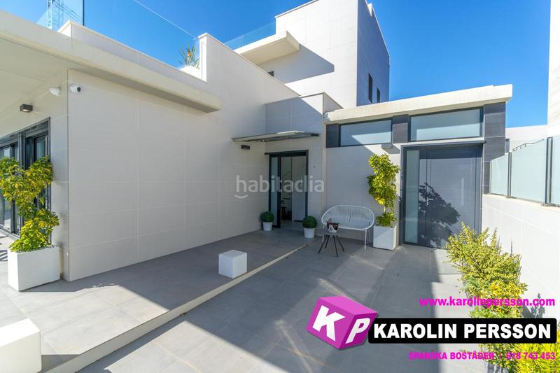 Foto 581f41b3-1dd3-4205-aca0-962797d55b09. Maison avec piscine dans Campoamor Orihuela