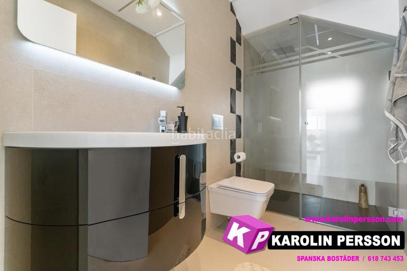 Foto c40351f9-f65b-4d90-a4f6-42917c50ae9f. Maison avec piscine dans Campoamor Orihuela