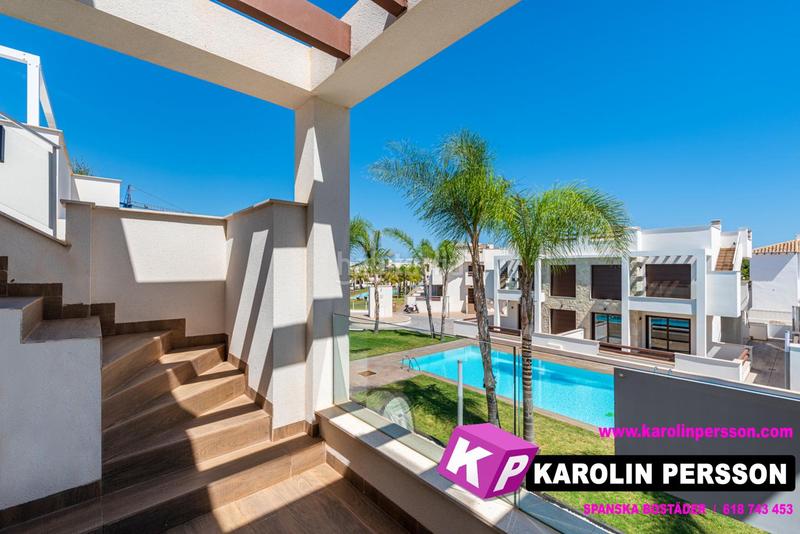 Foto 04d1e0e3-fa97-45bd-9c68-4f0316d8feb2. Casa amb piscina a Los Balcones-Los Altos Torrevieja