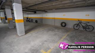 Parking coche  Zaragoza. Plaza de parking en garaje, gran playa