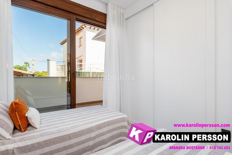 Foto b3877602-4582-416a-a6c9-4ed9bec6f20d. Casa bungalow planta baja con 2 terrazas en Los Balcones-Los Altos Torrevieja