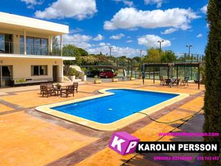 Maison  Carrer pego. Villa moderna en la popular bonavista, elche