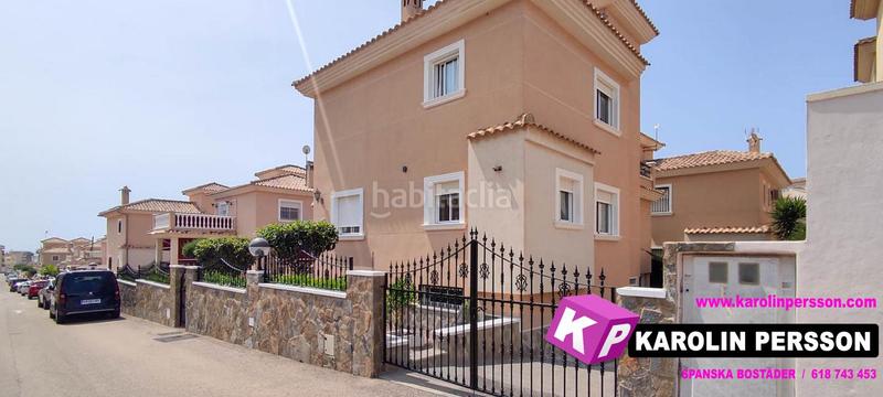 Foto fa266b26-5e6f-4108-8384-14c9a2b23899. Haus mit parking pool in Los Balcones y los Altos Orihuela