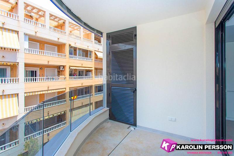 Foto 7f7ae7a2-3440-4e42-b9fc-364009a28e92. Flat with pool in Las Piscinas Naturales Torrevieja