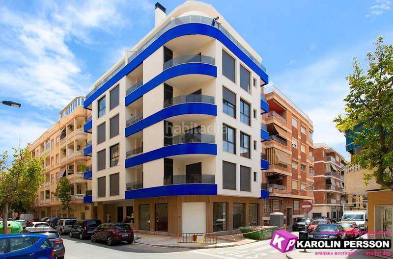 Foto bc959c4d-5b27-4835-840c-014e56fdcdc6. Flat with pool in Las Piscinas Naturales Torrevieja