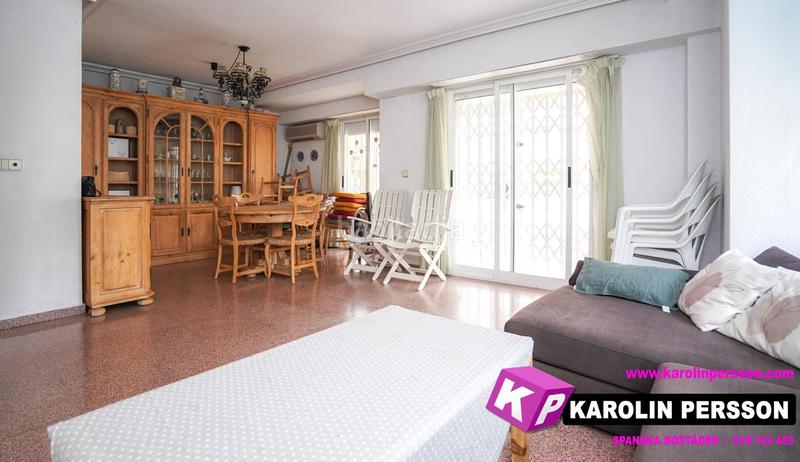 Foto 1bc04ae1-3d6b-457b-a883-84d0ce3b8f52. Planta baixa a Calas Santiago Bernabeu Santa Pola