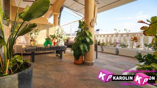 Maison  Carrer juan sebastián elcano. Adosado reformado con orientación sur, parking y piscina