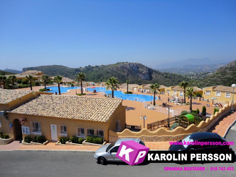 Foto 1f4f785d-0775-40ce-9b63-02c45cfa6fc0. Piano terra con piscina in Cumbre del Sol Poble Nou de Benitatxell (el)