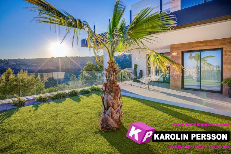 Foto a86b58cd-f003-48f8-b172-2e3a8e5fa458. Piano terra con piscina in Cumbre del Sol Poble Nou de Benitatxell (el)