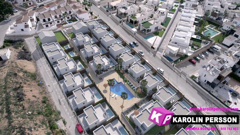 Foto ccffec9d-d02a-451a-a2f9-a302dc724328. Maison avec piscine dans Los Almendros Orihuela