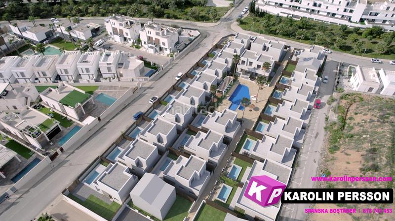 Foto dbd2caca-6efb-4b39-af35-435862862f4a. Maison avec piscine dans Los Almendros Orihuela