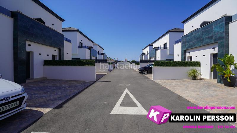 Foto 1f592d03-a2bc-4323-93e4-a540f3dcd55b. House with pool in Monte y Mar Santa Pola