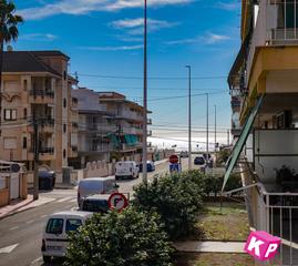 Appartement  Almoradí. Piso esquinero con parking y trastero.