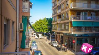 Pis  Santiago bernabéu. Apartamento a pocos pasos de la playa de levante.