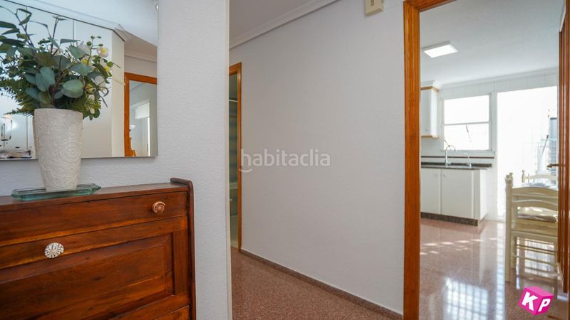 Foto 10c16ecf-3a83-499d-a64a-b0029b607b69. Pis a Calas Santiago Bernabeu Santa Pola