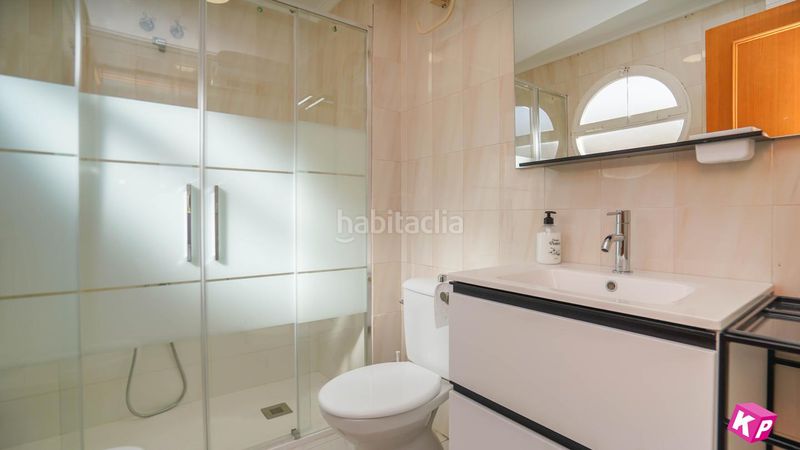 Foto 25171471-15f2-41ae-9b5a-f0bdf2ecc431. Pis a Calas Santiago Bernabeu Santa Pola