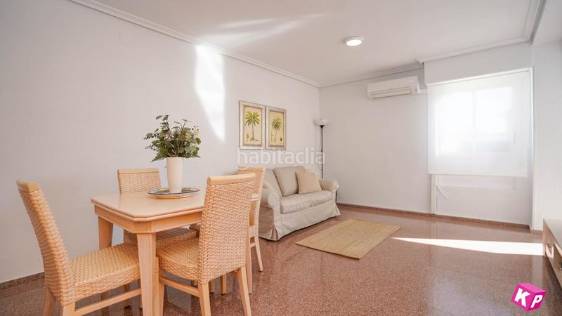 Foto 3d433ccf-9e2b-47f3-a417-cd6c625f48b4. Pis a Calas Santiago Bernabeu Santa Pola