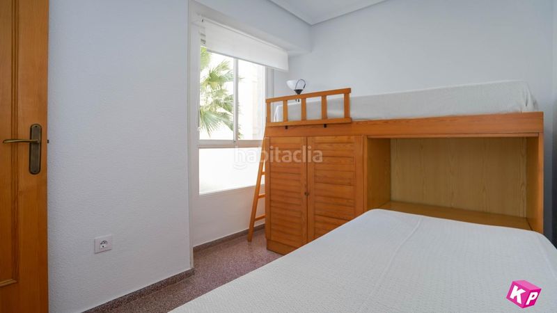 Foto 7eaea6a5-bc75-4554-aa62-24df340c27ed. Pis a Calas Santiago Bernabeu Santa Pola