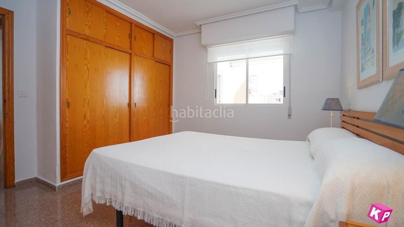 Foto bee7c51c-0fe7-441d-98e2-ee63fd3a0bc4. Pis a Calas Santiago Bernabeu Santa Pola