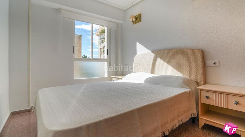 Foto d02bd9e2-3643-4320-b75d-88bdaf9e35a4. Pis a Calas Santiago Bernabeu Santa Pola