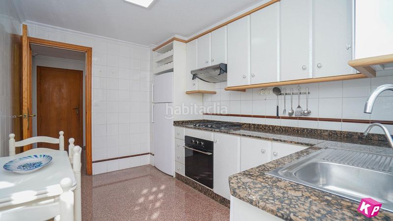 Foto e30d8e58-6ad0-44e8-a55d-c5897c678d8b. Pis a Calas Santiago Bernabeu Santa Pola