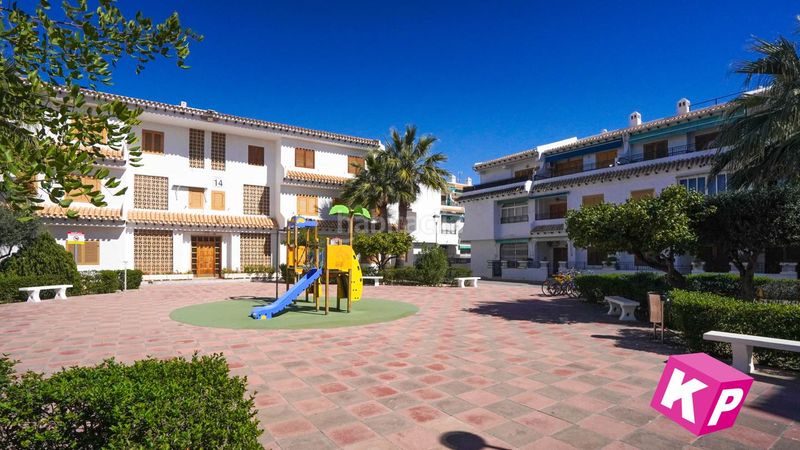 Foto c990d6de-8567-453f-b283-fcbc0f47872b. Pis amb piscina a Playa Tamarit-Playa Lissa Santa Pola