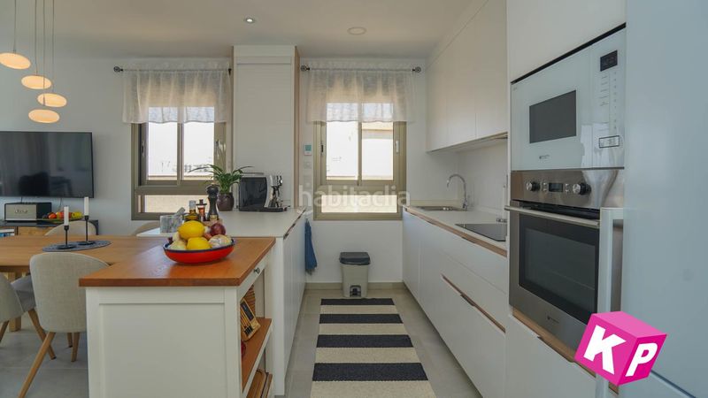 Foto 03d3c7ce-5a7c-4bab-a6e5-59bf427772ec. Àtic amb calefacció aparcament piscina a Calas Santiago Bernabeu Santa Pola