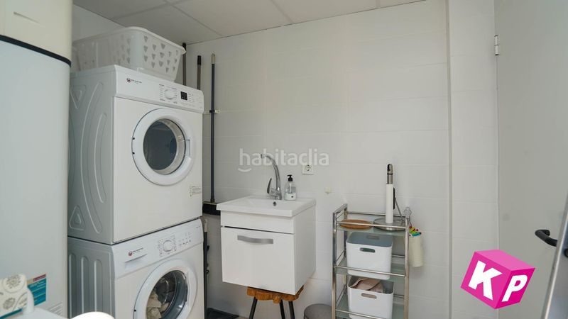 Foto 114f9d2d-48e6-4cd7-8d9d-ccac1480bfdb. Àtic amb calefacció aparcament piscina a Calas Santiago Bernabeu Santa Pola