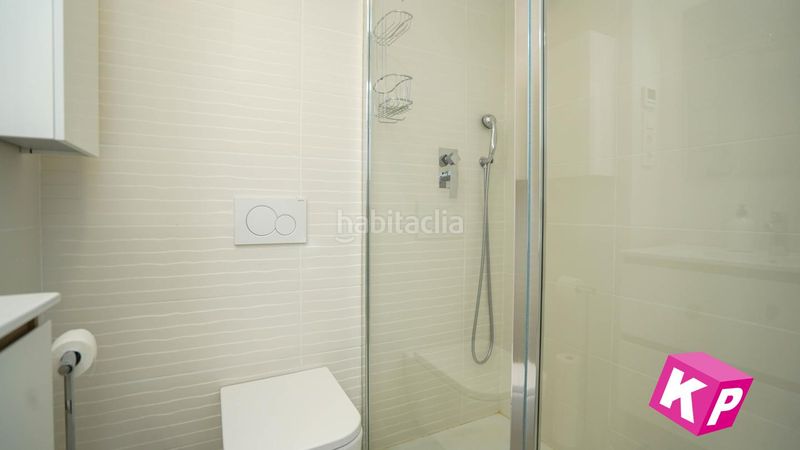 Foto 2c80010f-5990-4099-b0db-f5b24c9af296. Àtic amb calefacció aparcament piscina a Calas Santiago Bernabeu Santa Pola