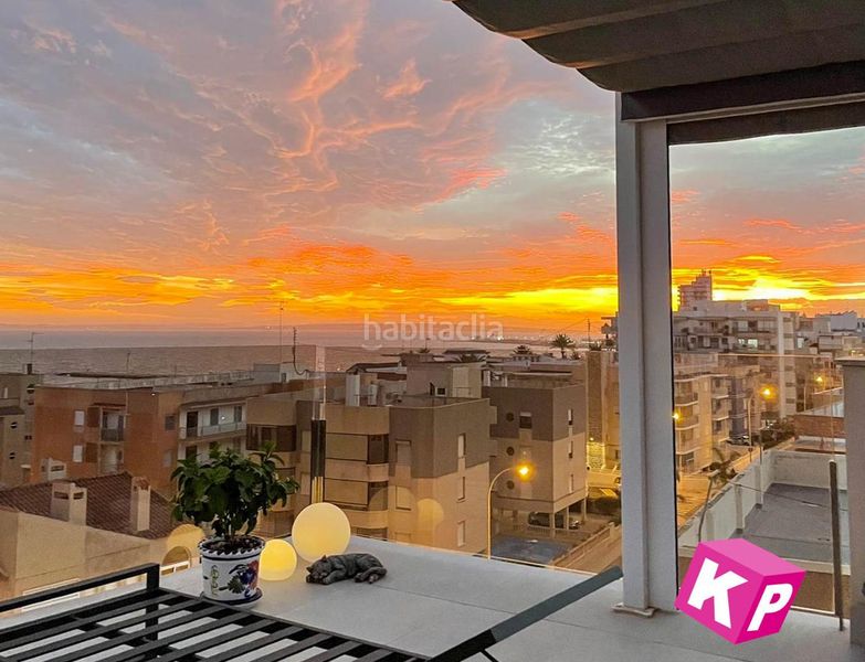 Foto 3674055e-c6e7-4656-ba4e-b6fa1e5be857. Àtic amb calefacció aparcament piscina a Calas Santiago Bernabeu Santa Pola