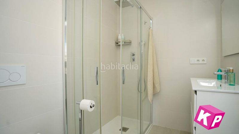 Foto 56a7010c-9b44-40e2-823f-3cf1e6d314a2. Àtic amb calefacció aparcament piscina a Calas Santiago Bernabeu Santa Pola