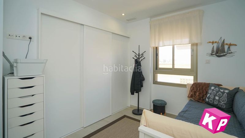 Foto 86c7f3d9-d524-48b2-a5d6-48f95243b617. Àtic amb calefacció aparcament piscina a Calas Santiago Bernabeu Santa Pola